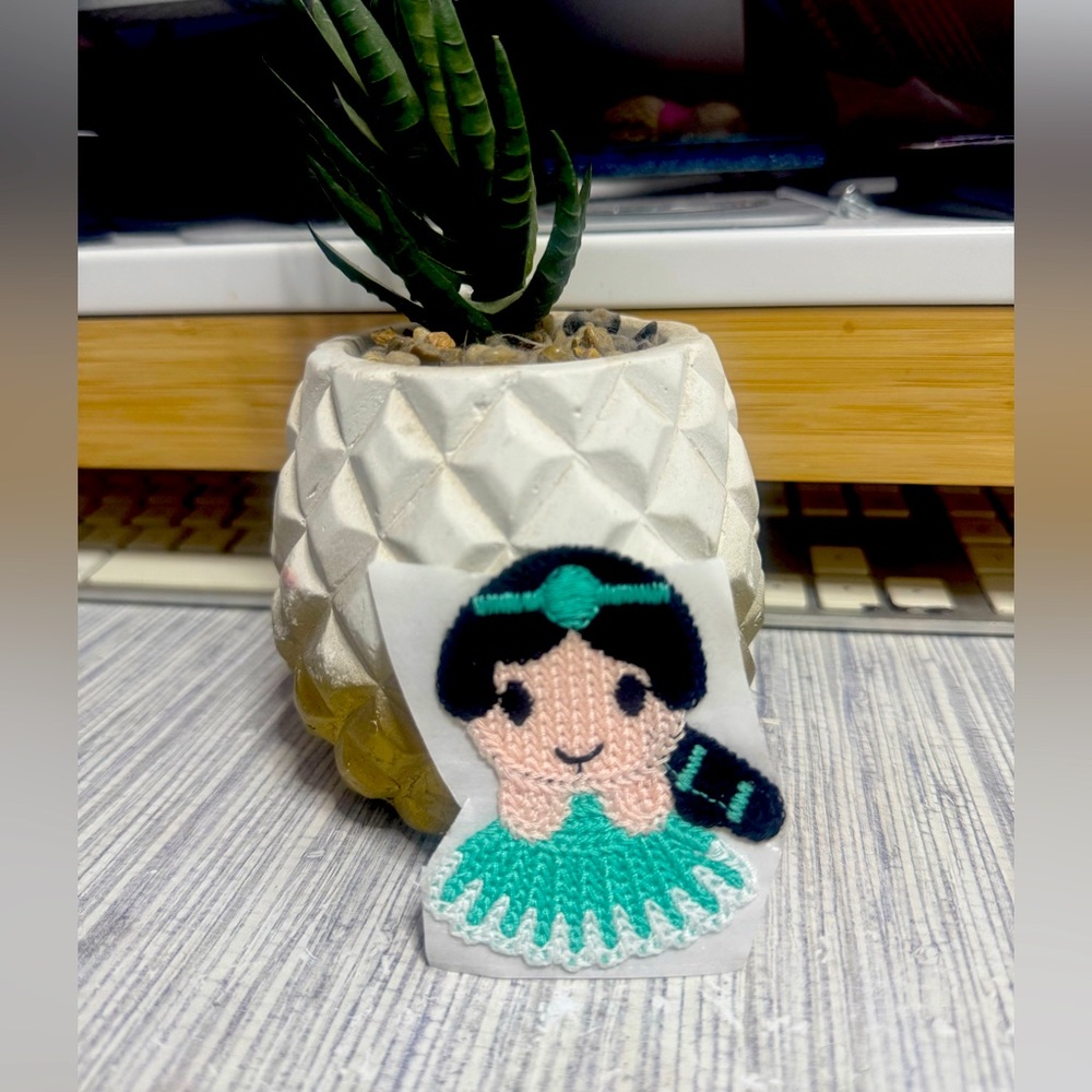 Princess Crochet 3" Embroidery Iron On Patch (pack of 2)